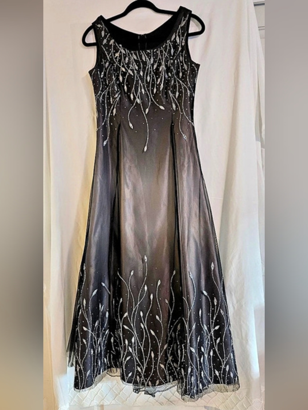 DOLLAR Maxi Dress Black & Silver Size Medium Like New